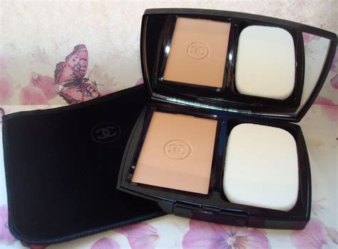 CHANEL Double Perfection Compact [DISCONTINUED]